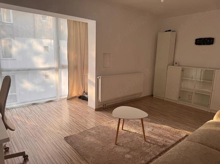 Apartament cu 2 camere decomandat în Lipovei
