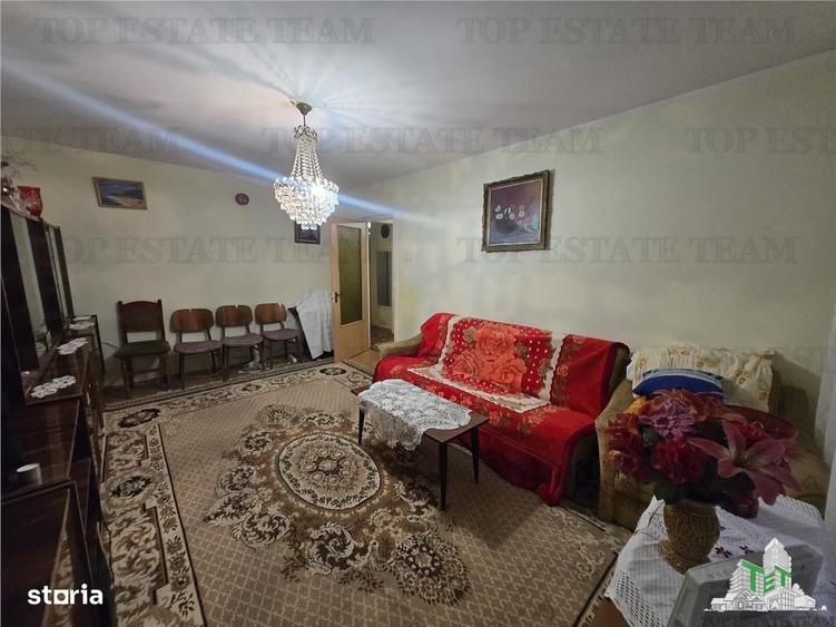 Apartament cu 3 camere în Uverturii