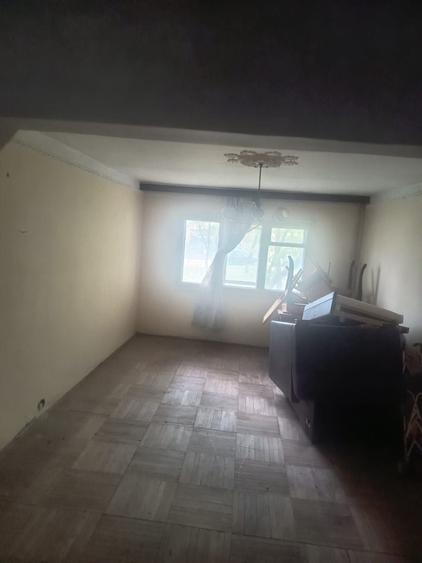 Apartament cu 3 camere decomandat în Cug