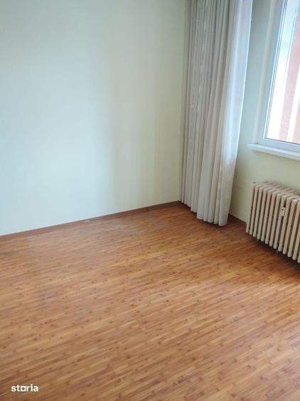 Apartament cu 2 camere decomandat în Dărmănești