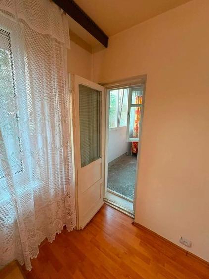 Apartament cu 2 camere decomandat în Crângași