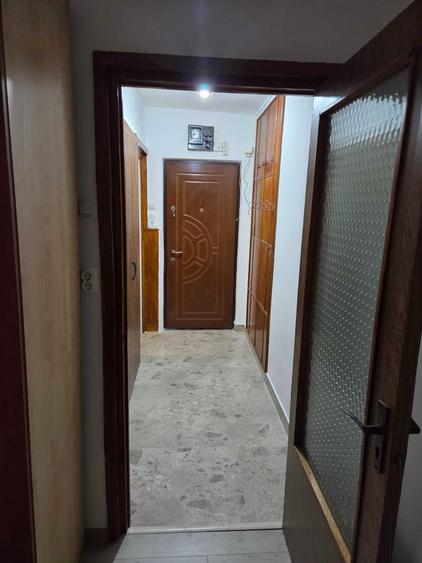 Apartament cu 2 camere semidecomandat în Exterior Vest