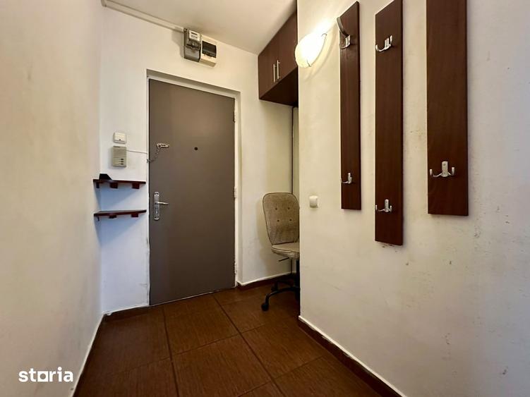 Apartament cu 3 camere decomandat în Drumul Taberei