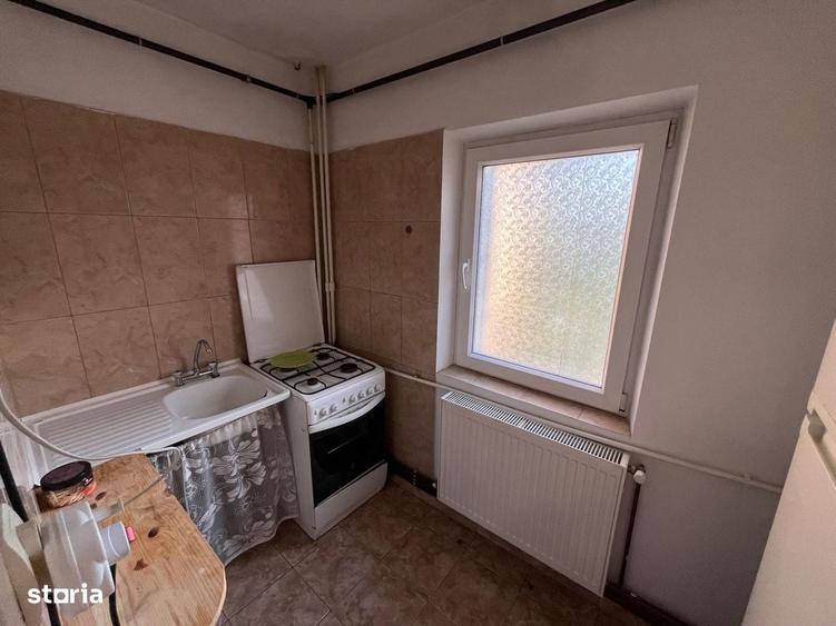 Garsonieră decomandată în Exercițiu