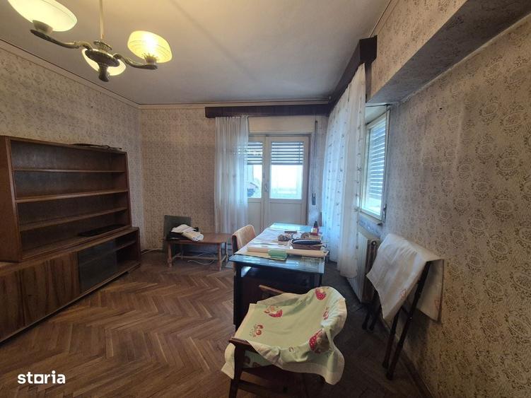 Apartament cu 3 camere decomandat în Ultracentral