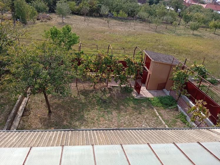 Casă cu 6 camere cu Teren 390 Mp în Central