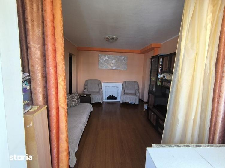 Vindem apartament 2 camere semidecomnadat Viziru 3 - 1