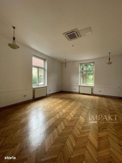 Spațiu comercial, de 597 mp, în Horea