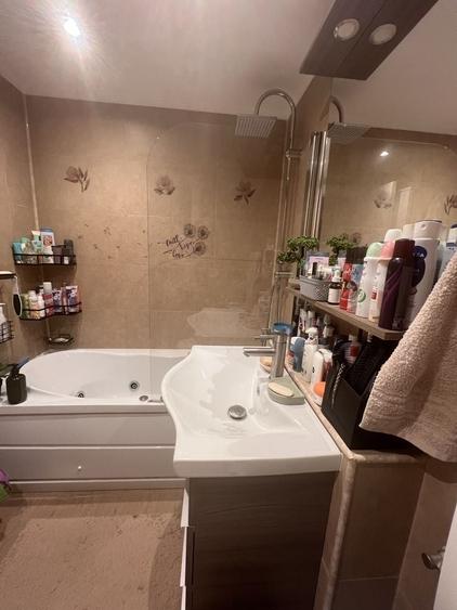 Apartament cu 2 camere decomandat în Între Lacuri
