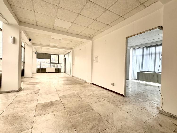 Spațiu comercial, de 60 mp, în Simion Bărnuțiu