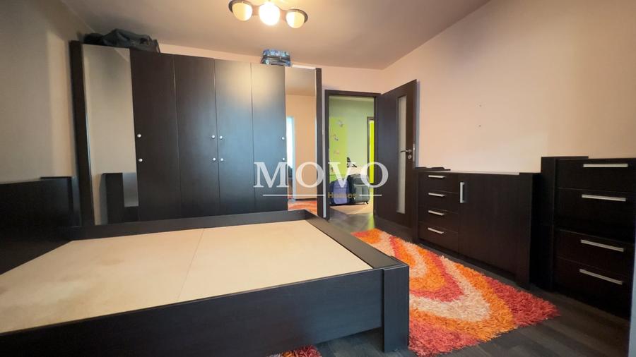 Apartament cu 3 camere decomandat, mobilat în Lunei