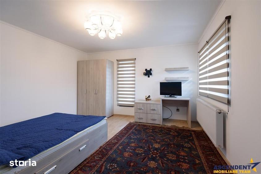 Casă cu 8 camere cu Teren 251 Mp în Bartolomeu
