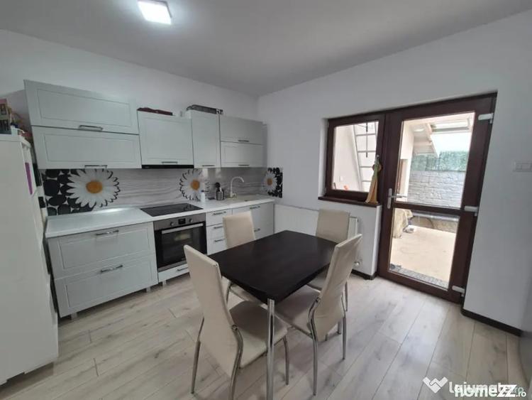 Casă cu 3 camere cu Teren 350 Mp în Șimnicu de Sus