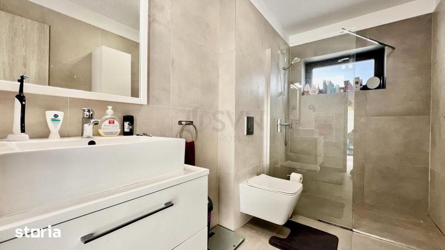 Casă cu 5 camere cu Teren 180 Mp în Central