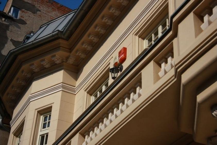 Casă cu 12 camere cu Garaj în Moșilor