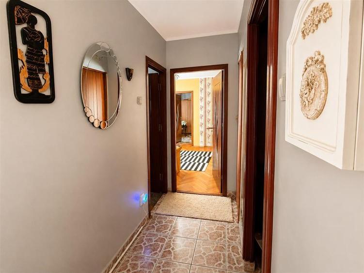 Vanzare apartament 3 camere - Podu Ros - etaj 2 - 9