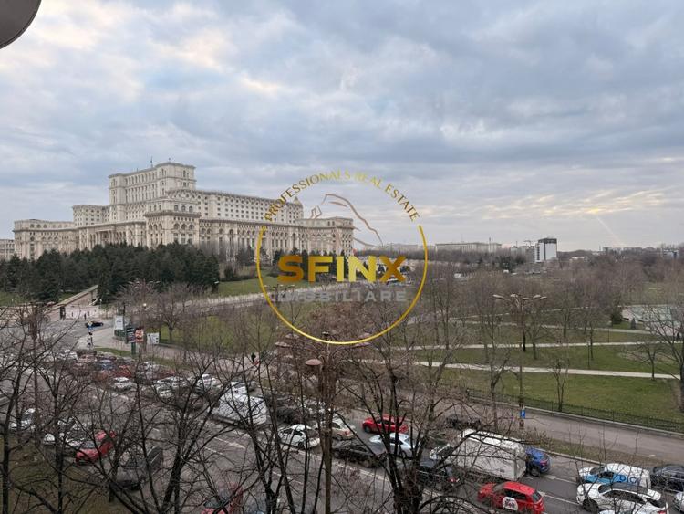 Apartament cu 4 camere decomandat, mobilat în Libertății
