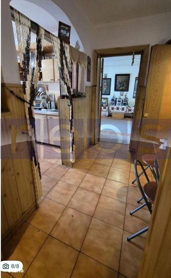 Apartament cu 4 camere semidecomandat în Crângași