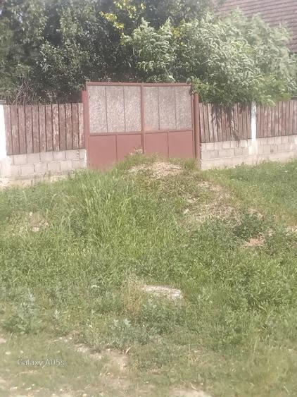 Casă cu 4 camere în Sânmartin