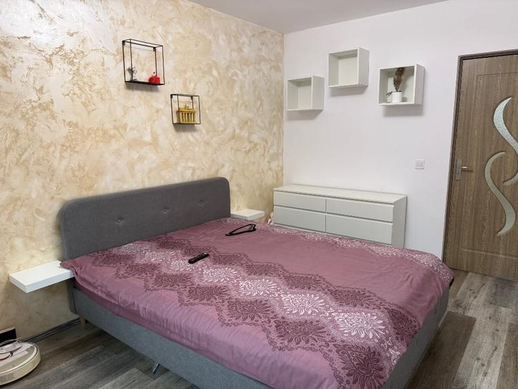 Apartament cu 2 camere decomandat în Bucium
