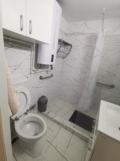 Apartament cu 2 camere semidecomandat în Gara de Nord