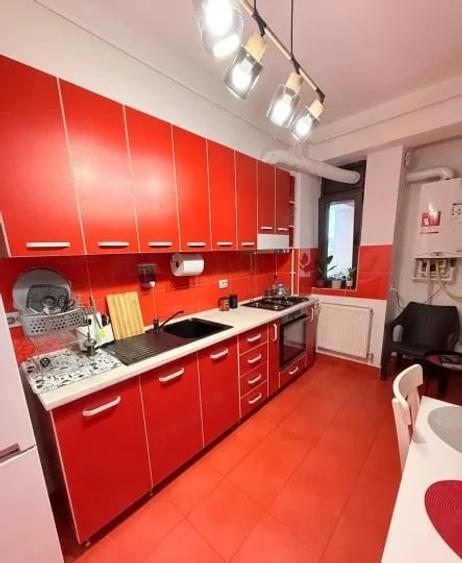 Apartament cu 2 camere semidecomandat, mobilat în Dobroești