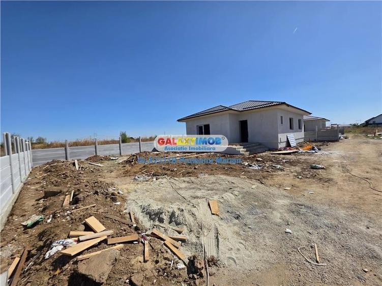 Casă individuală cu 4 camere cu Teren 420 Mp în Clinceni