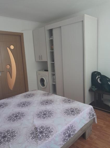 Garsonieră decomandată în Păcii