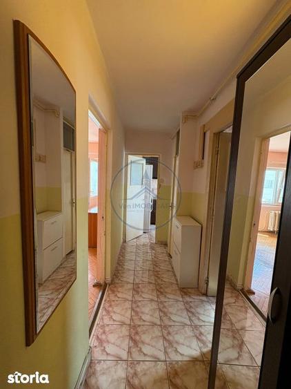 Apartament cu 2 camere, mobilat în Central