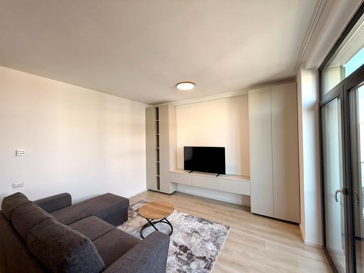 Apartament cu 2 camere semidecomandat, mobilat în Torontalului