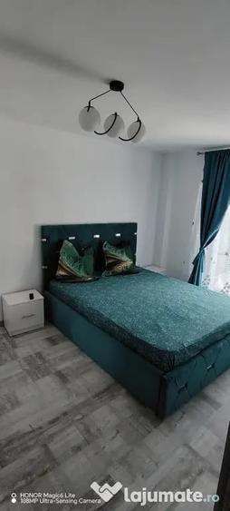 Apartament cu 3 camere decomandat în Nord
