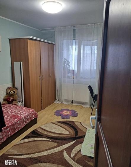 Apartament cu 4 camere în Rahova