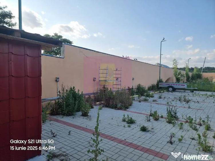 Casă cu 7 camere cu Teren 6000 Mp în Teișori