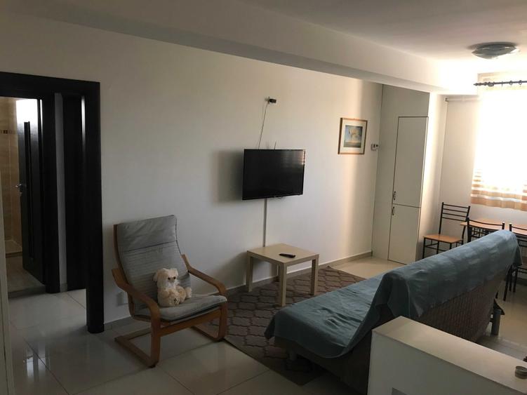 Apartament cu 2 camere semidecomandat în Central