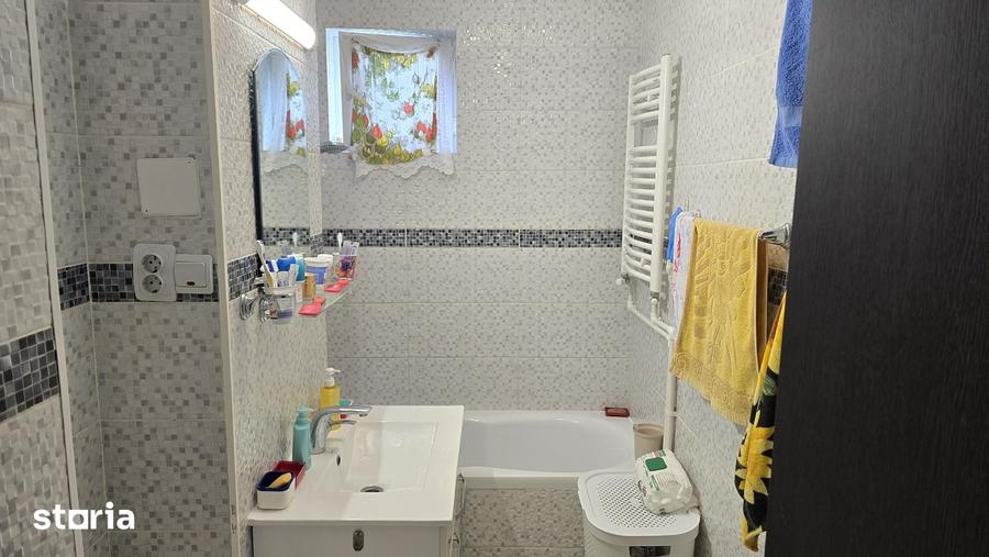 Apartament cu 2 camere decomandat în Piața Centrală