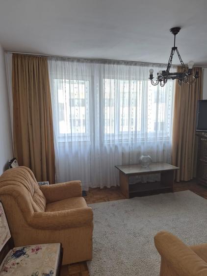 Apartament cu 2 camere semidecomandat în Sala Palatului