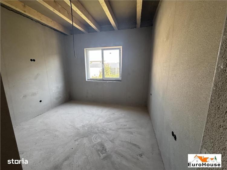 Casă cu 4 camere în Central