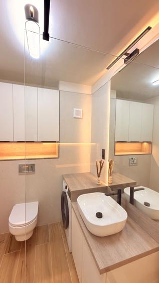 Apartament cu 3 camere semidecomandat, mobilat în Florești