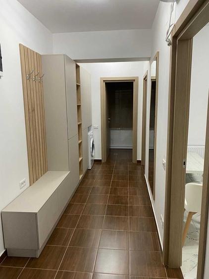 Apartament cu 2 camere decomandat în Est