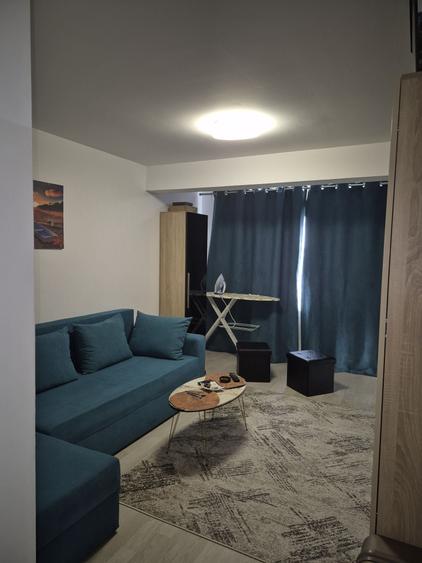 Garsonieră decomandată în Central