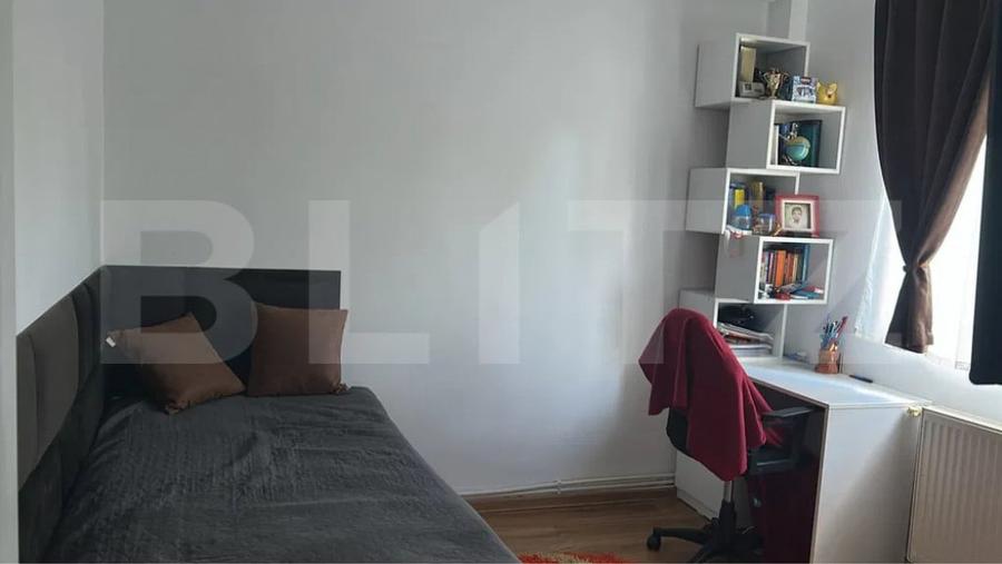 Apartament cu 2 camere decomandat în Nicolina