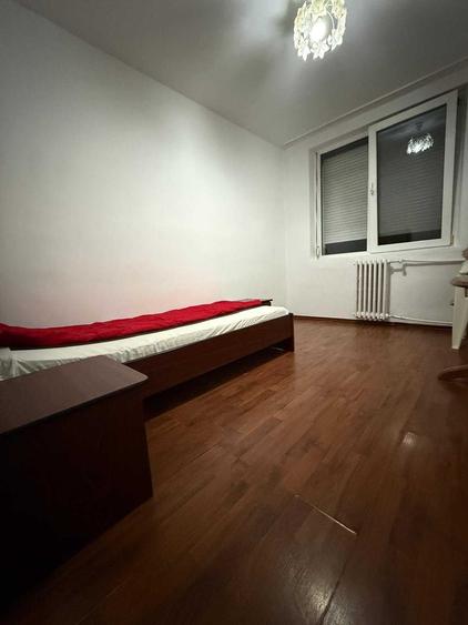 Apartament cu 2 camere decomandat în Exterior Vest