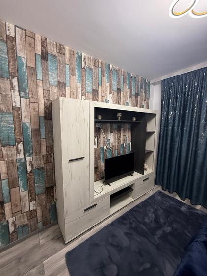 Apartament cu 2 camere decomandat în Simeria