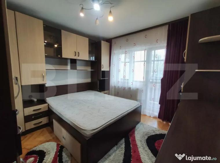 Apartament cu 3 camere decomandat în Central