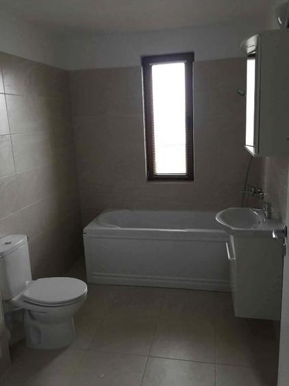 Apartament cu 2 camere decomandat, mobilat în Torontalului