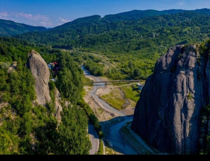 Spațiu comercial, în Podu Cheii