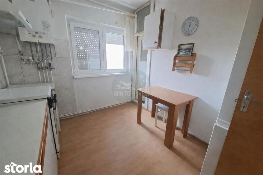 Apartament cu 3 camere decomandat, mobilat în Terezian