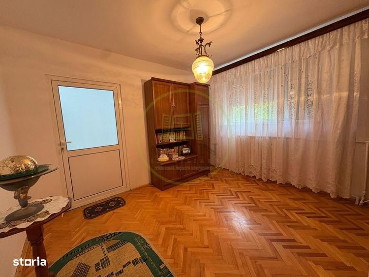 Casă cu 4 camere cu Teren 490 Mp în Valea Rosie