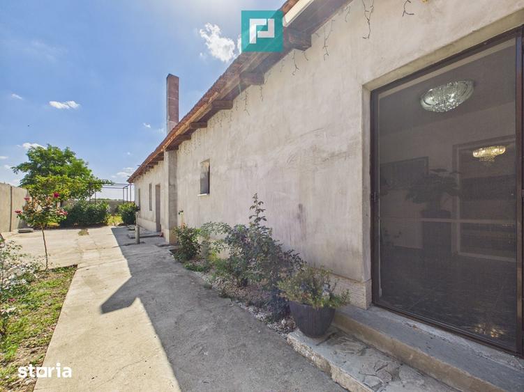 Casă cu 5 camere cu Teren 1932 Mp în Mișca