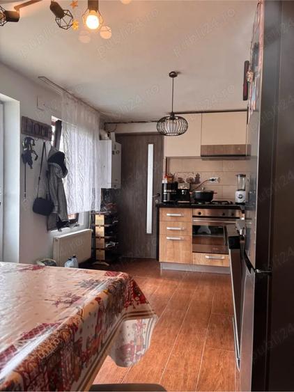 Casă cu 3 camere cu Teren 181 Mp în Crizbav